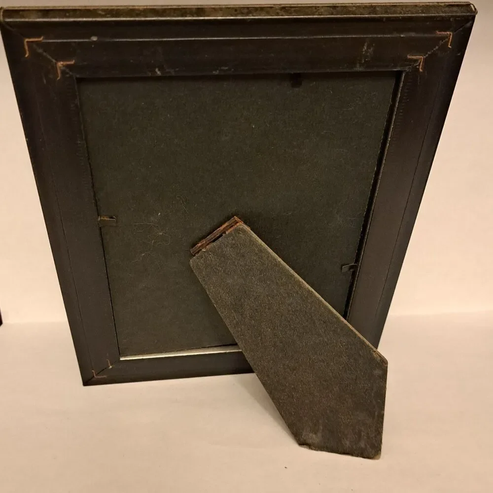 Vintage Wooden Photo Frame Silver Tone Ribbed 9 X 7 Inch With Glass